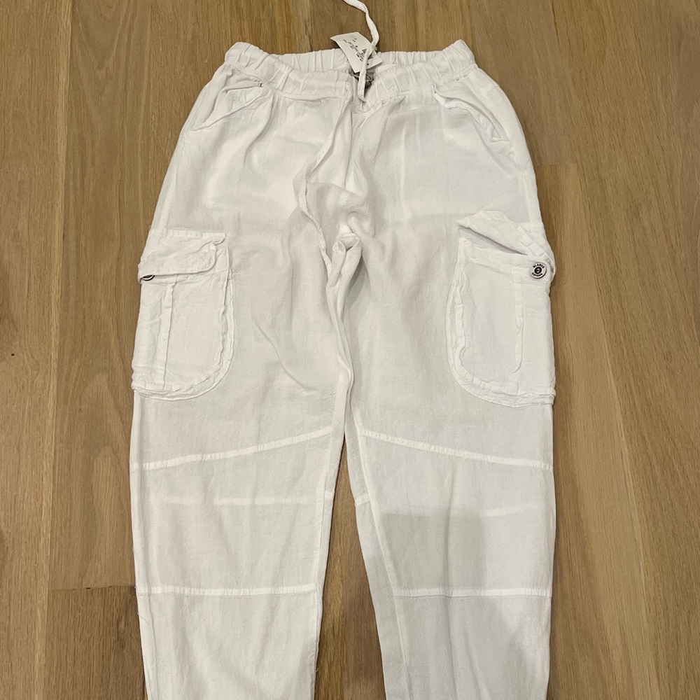 Blanco by nature white cargos